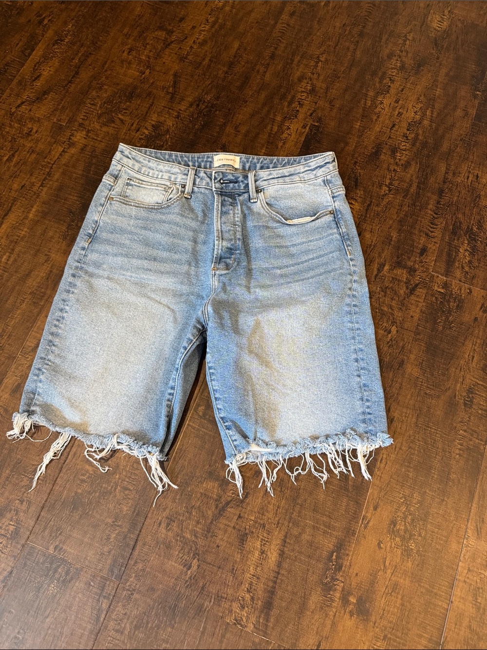 Frayed Hem Light Blue Denim Women’s Shorts